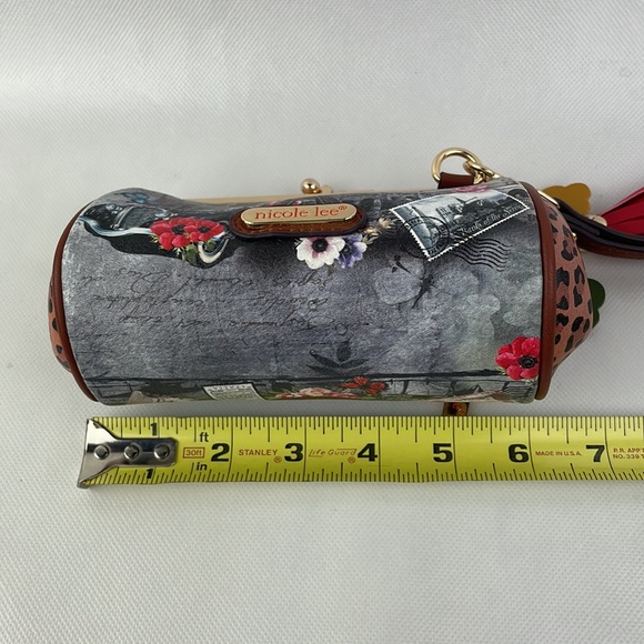 Nicole Lee PARIS Cute Multi color Vegan Leather Kiss Lock Wristlet Bag - Picture 8 of 9